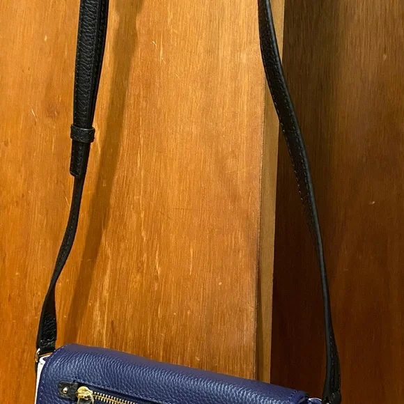 Kate Spade Crossbody - Picture 3 of 11